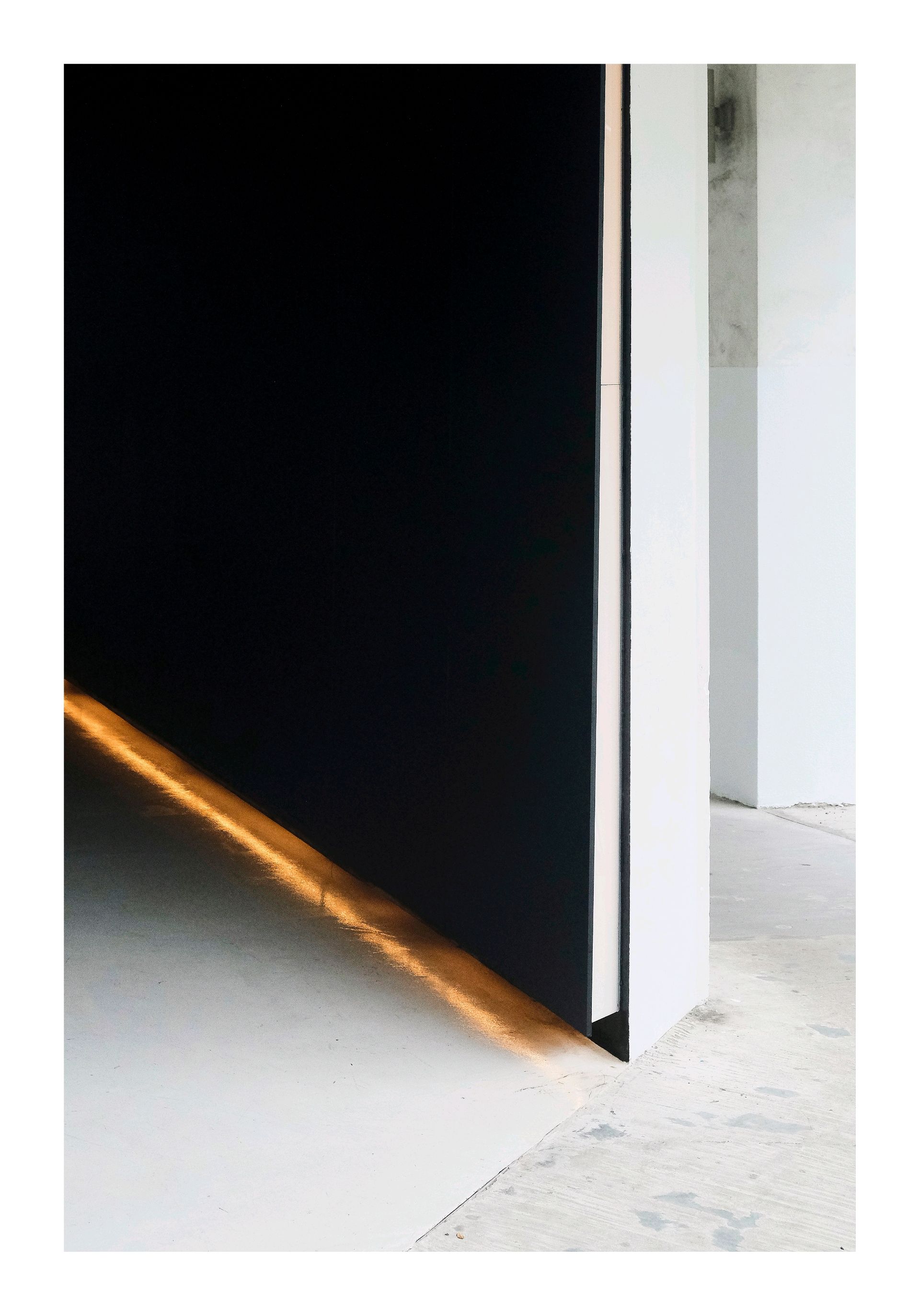 Post image: Golden defiance against the void

📷 2023
*never published before (Lens exclusiv