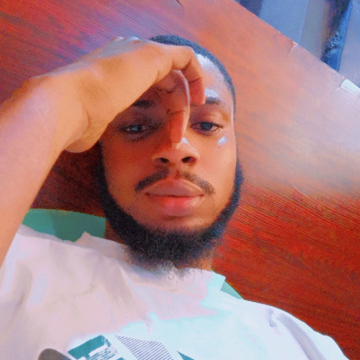 AMOO YUSUFF ADESHILE (vbusybrain0z.lens) Lens social identity (.lens handle) PFP