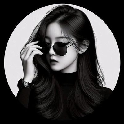 ᴹᴿsメᴹᴵᴱLⁱᵉⁿ's Lens avatar