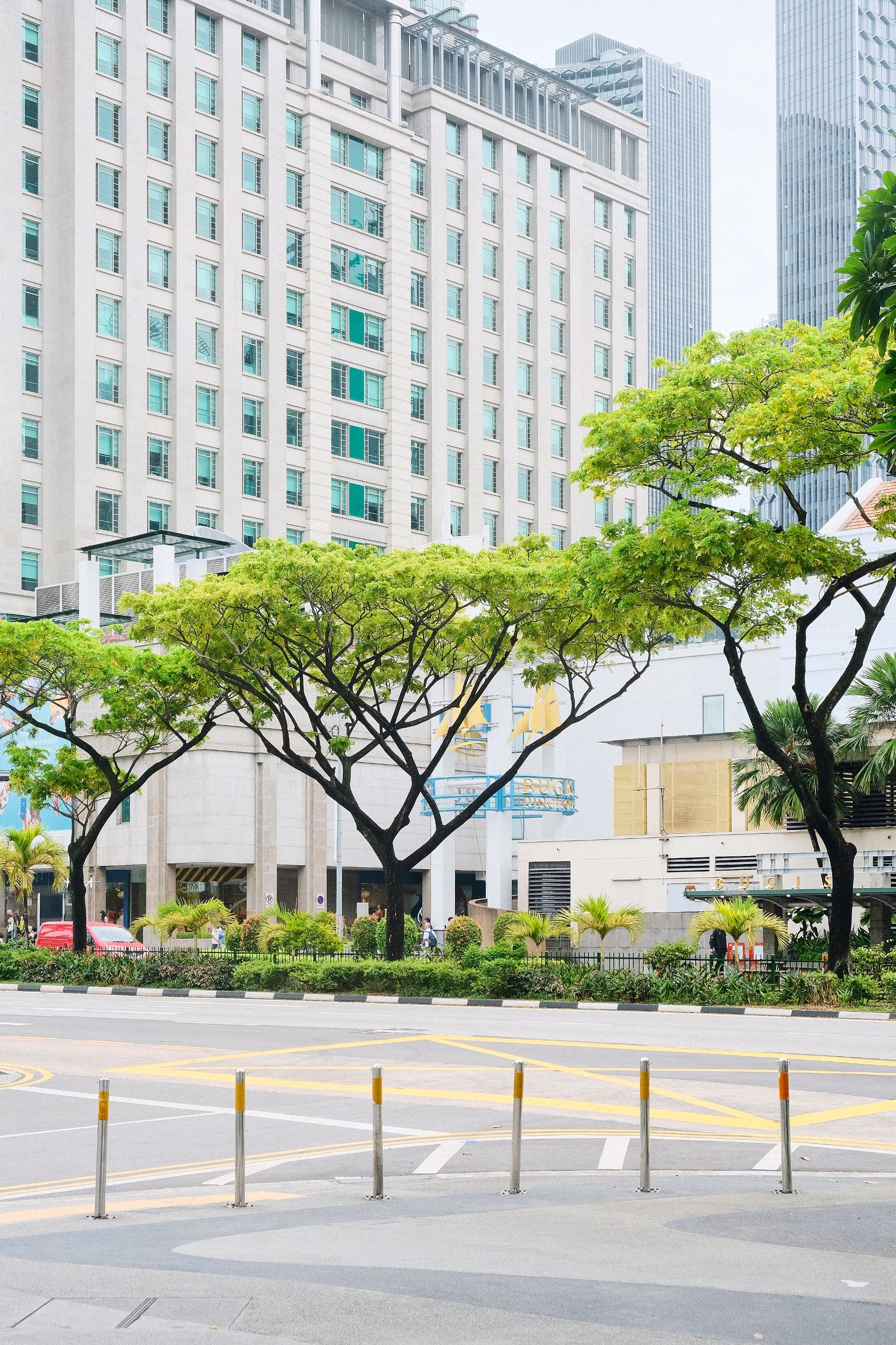 Post image: Full of light Singapore 

📷 2023
*never published before (Lens exclusive)