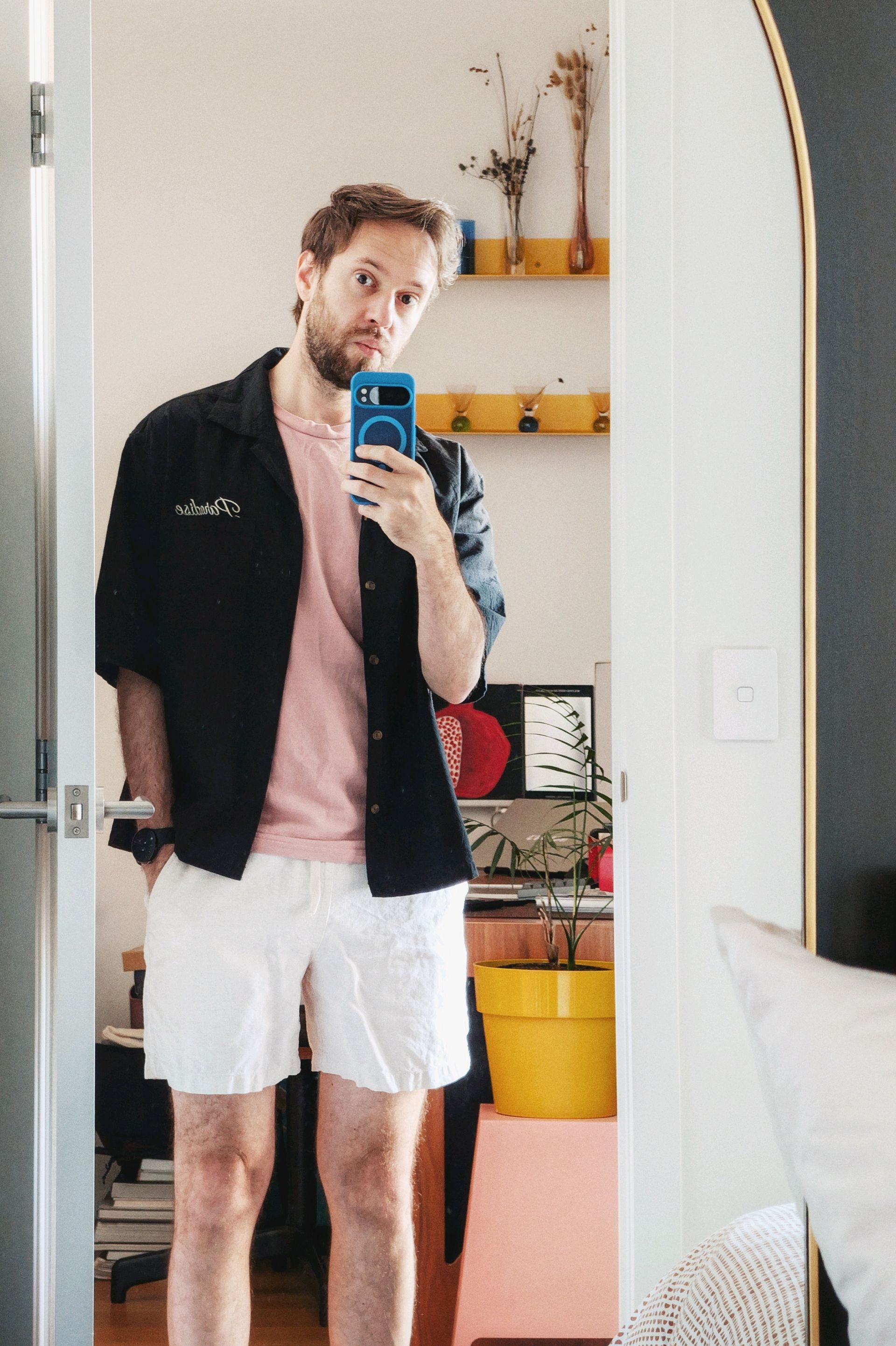 Post image: "Soviet people were surprised that in western countries everyone walked around i