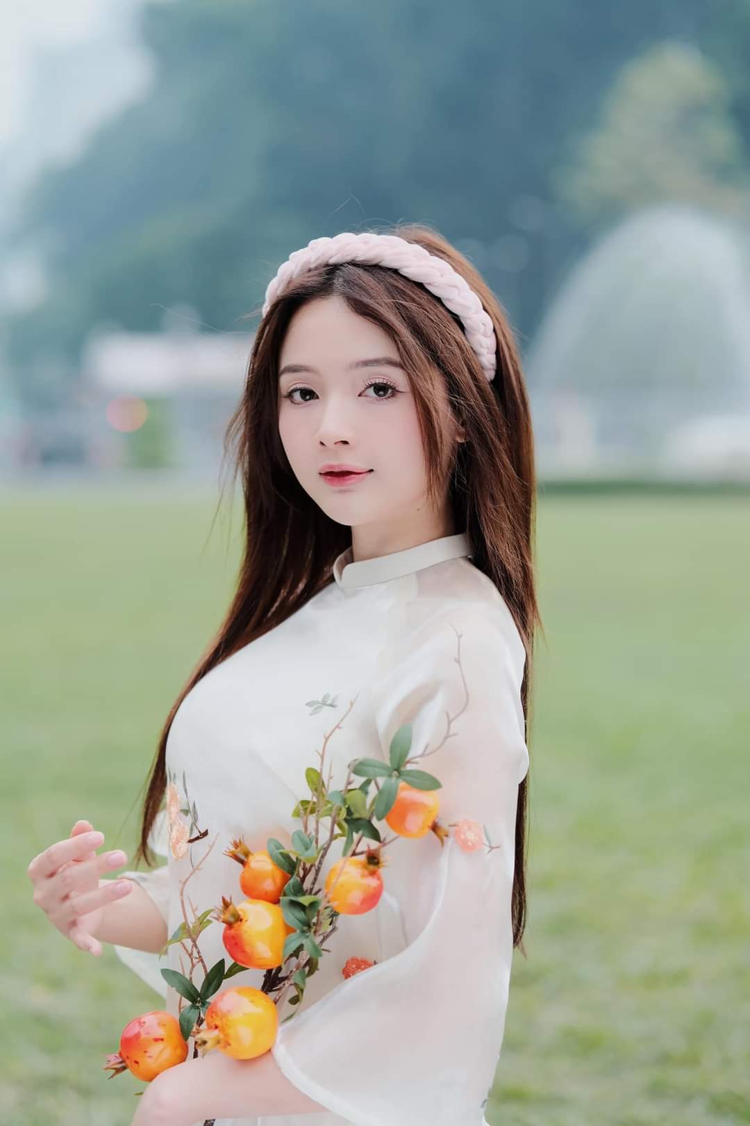 Nhung16's Lens avatar