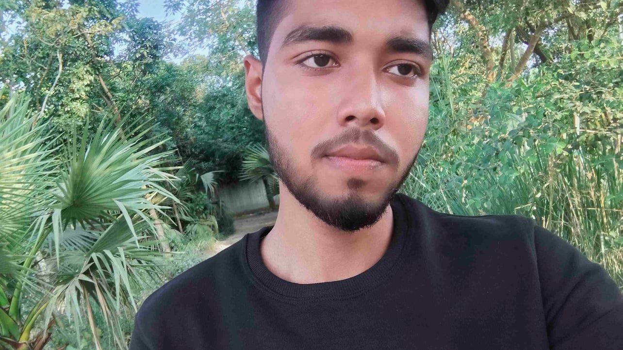 Ahmed's Lens avatar