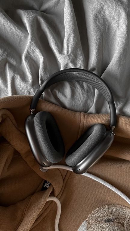 Young Prince (youngprince.lens) Lens social identity (.lens handle) PFP