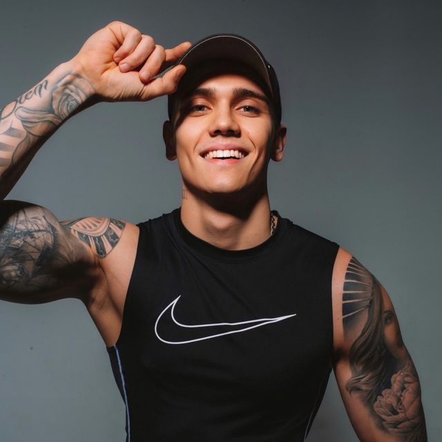 VLADISLAV (kalandzhiev.lens) Lens social identity (.lens handle) PFP