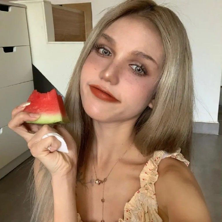 Emma Williams (emmawilliams.lens) Lens social identity (.lens handle) PFP