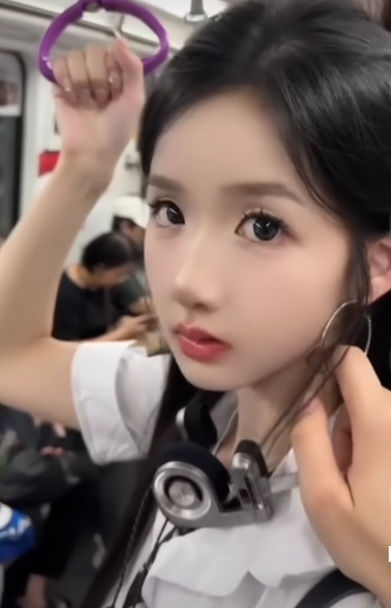 ce (cearn.lens) Lens social identity (.lens handle) PFP