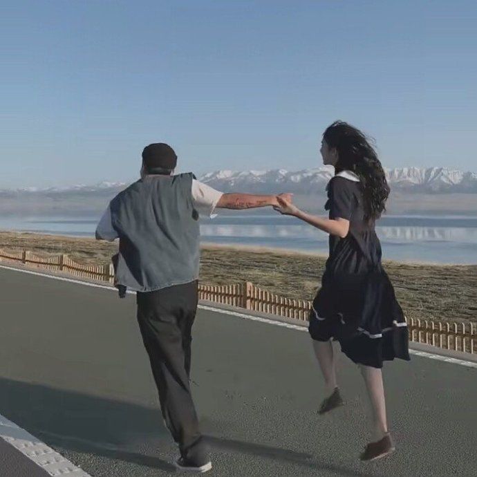 UziLOL (uzilol.lens) Lens social identity (.lens handle) PFP