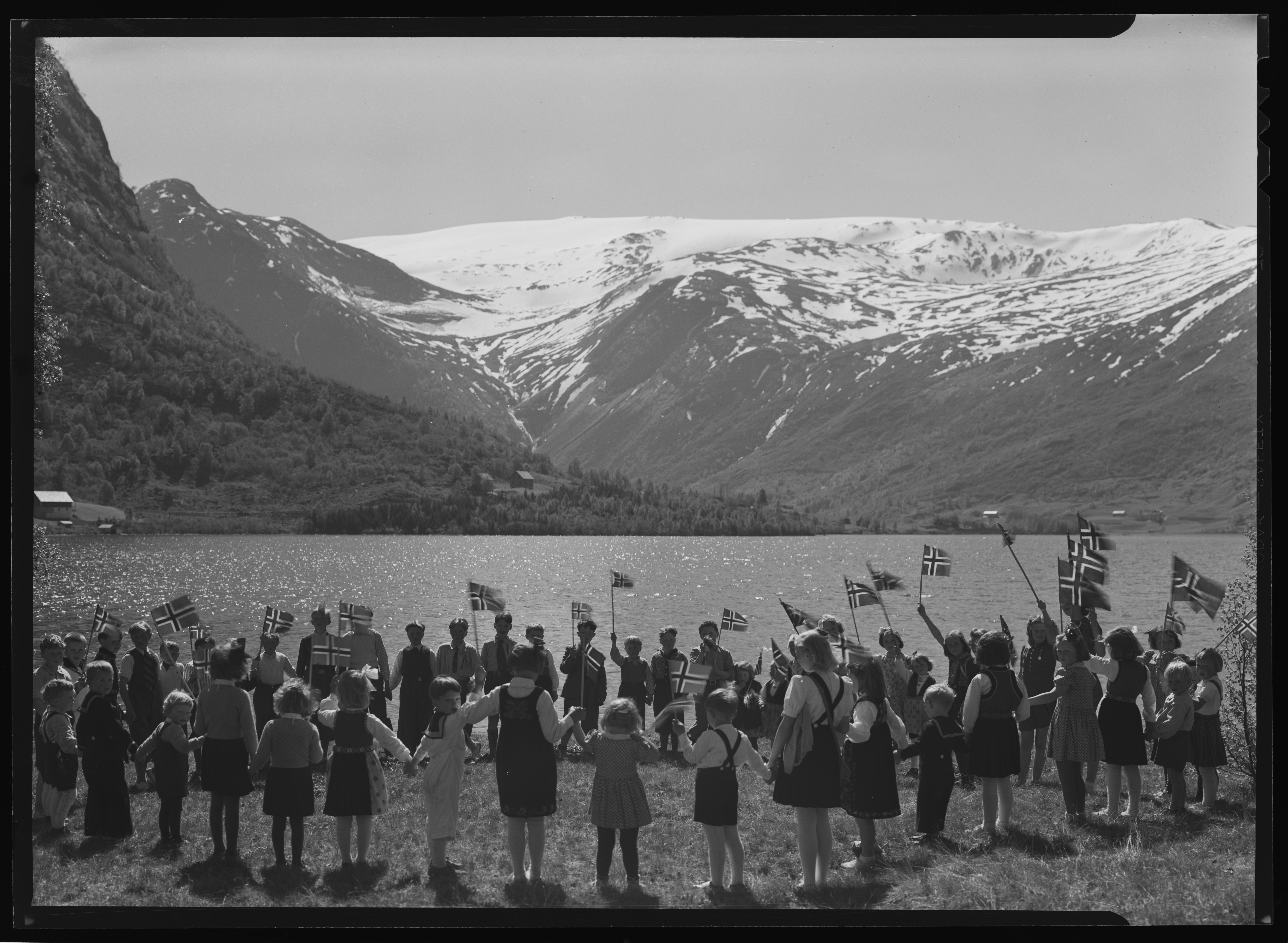 Miehron (miehron.lens) Lens social identity (.lens handle) PFP