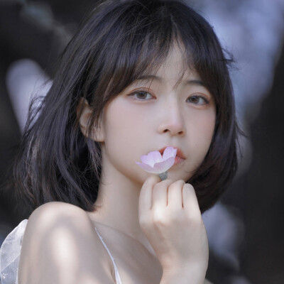 ryeryey (ffdhdtgrh44.lens) Lens social identity (.lens handle) PFP