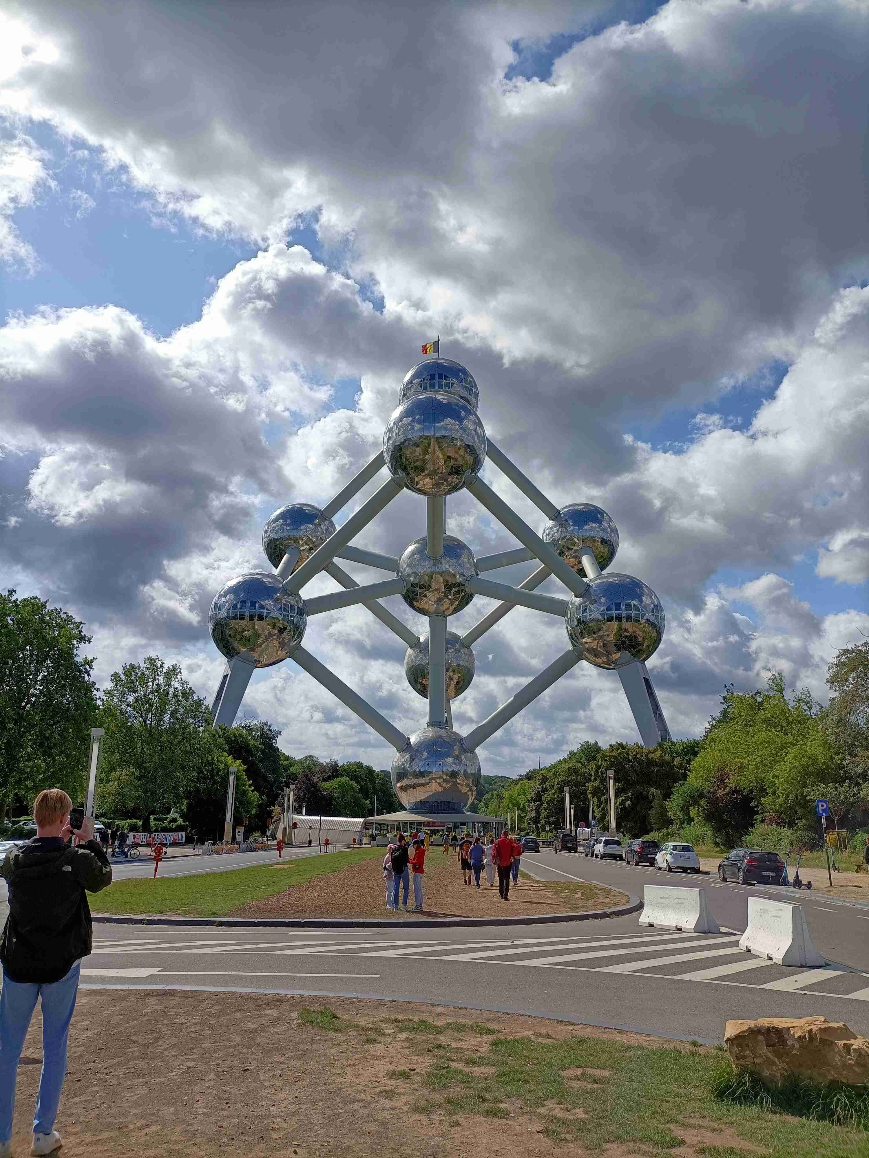 Atomium is the symbol of Brussels. It represents the modern and futuristic art style from the 1950s.…