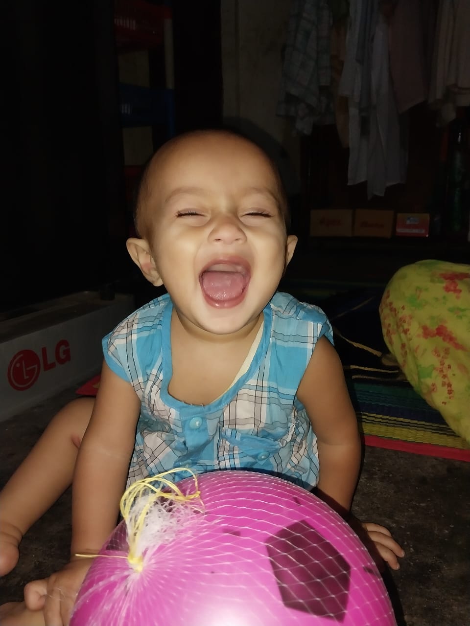 Emran04 (emran04.lens) Lens social identity (.lens handle) PFP