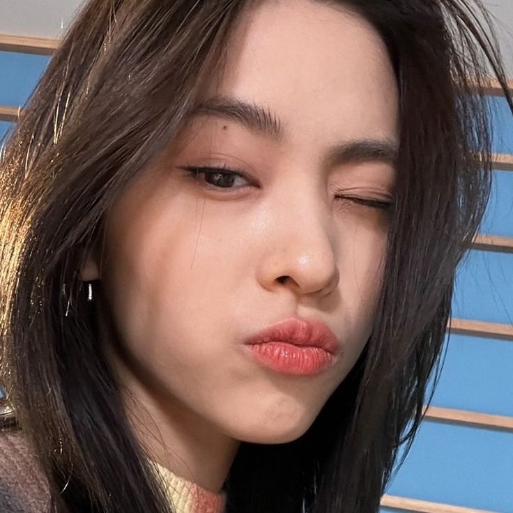 Shxxbi (shxxbi.lens) Lens social identity (.lens handle) PFP