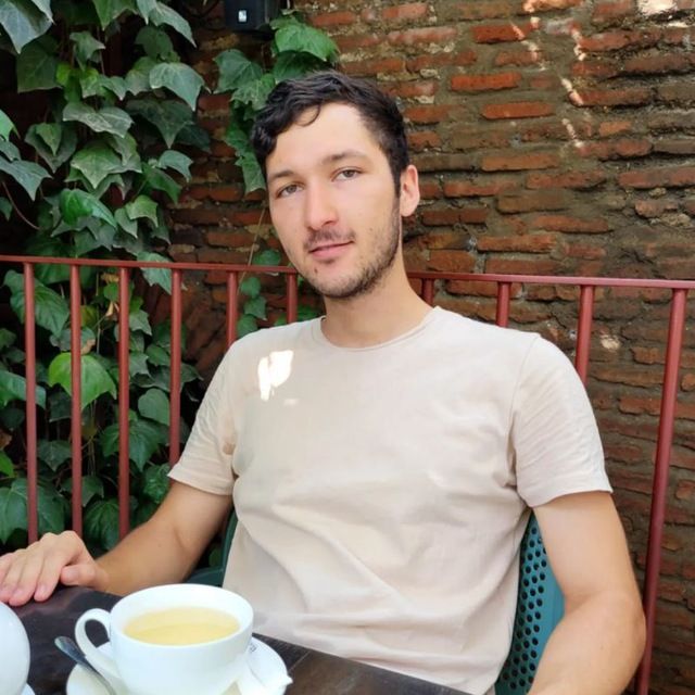 bayanovlife.base.eth Basenames (.base.eth domains) based on ENS PFP