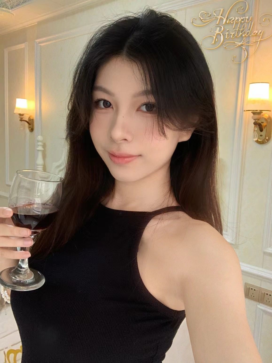 sophia1999 (sophia1999.lens) Lens social identity (.lens handle) PFP