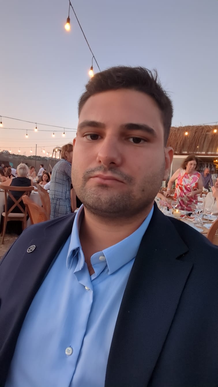 A. Arda Uzan's Lens avatar
