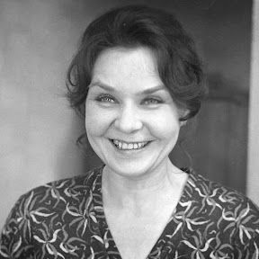 Mimi (busyapo.lens) Lens social identity (.lens handle) PFP