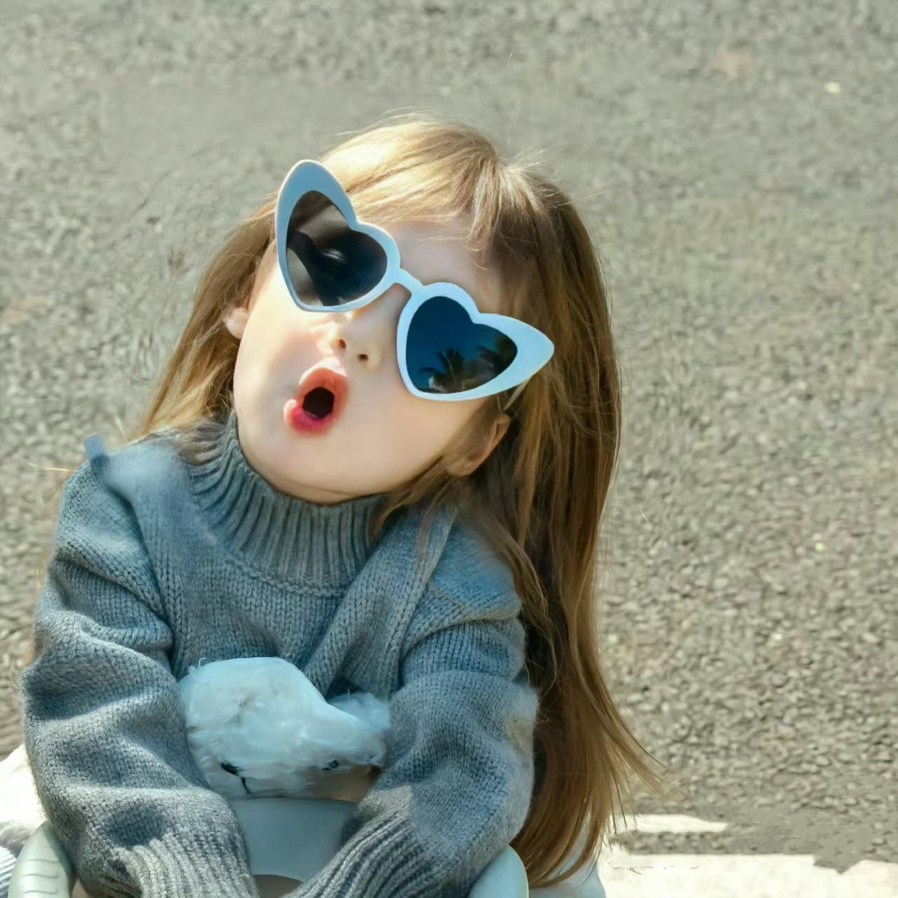 Hugo (o0o0o0o0o89o0g60q5f.lens) Lens social identity (.lens handle) PFP