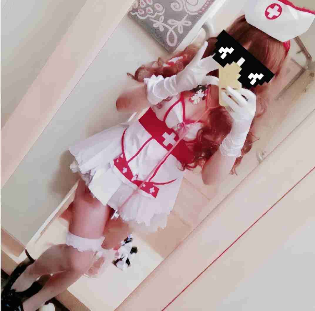 Dressing up as a nurse seems super popular, you know~ 💕 I wore it once before, but my cosplay look …