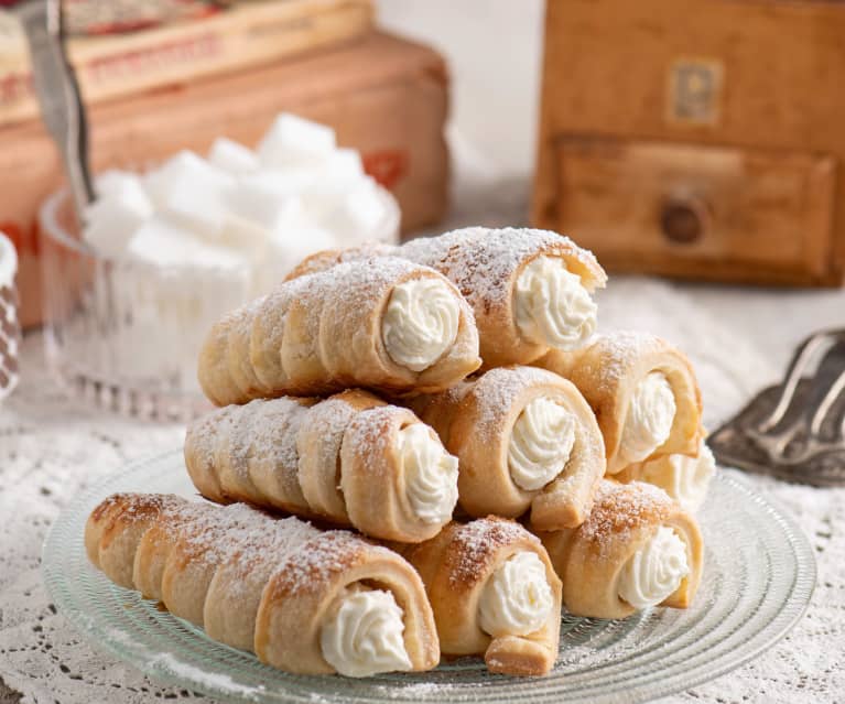 Rulonik kremowy (rulonikrulz.lens) Lens social identity (.lens handle) PFP