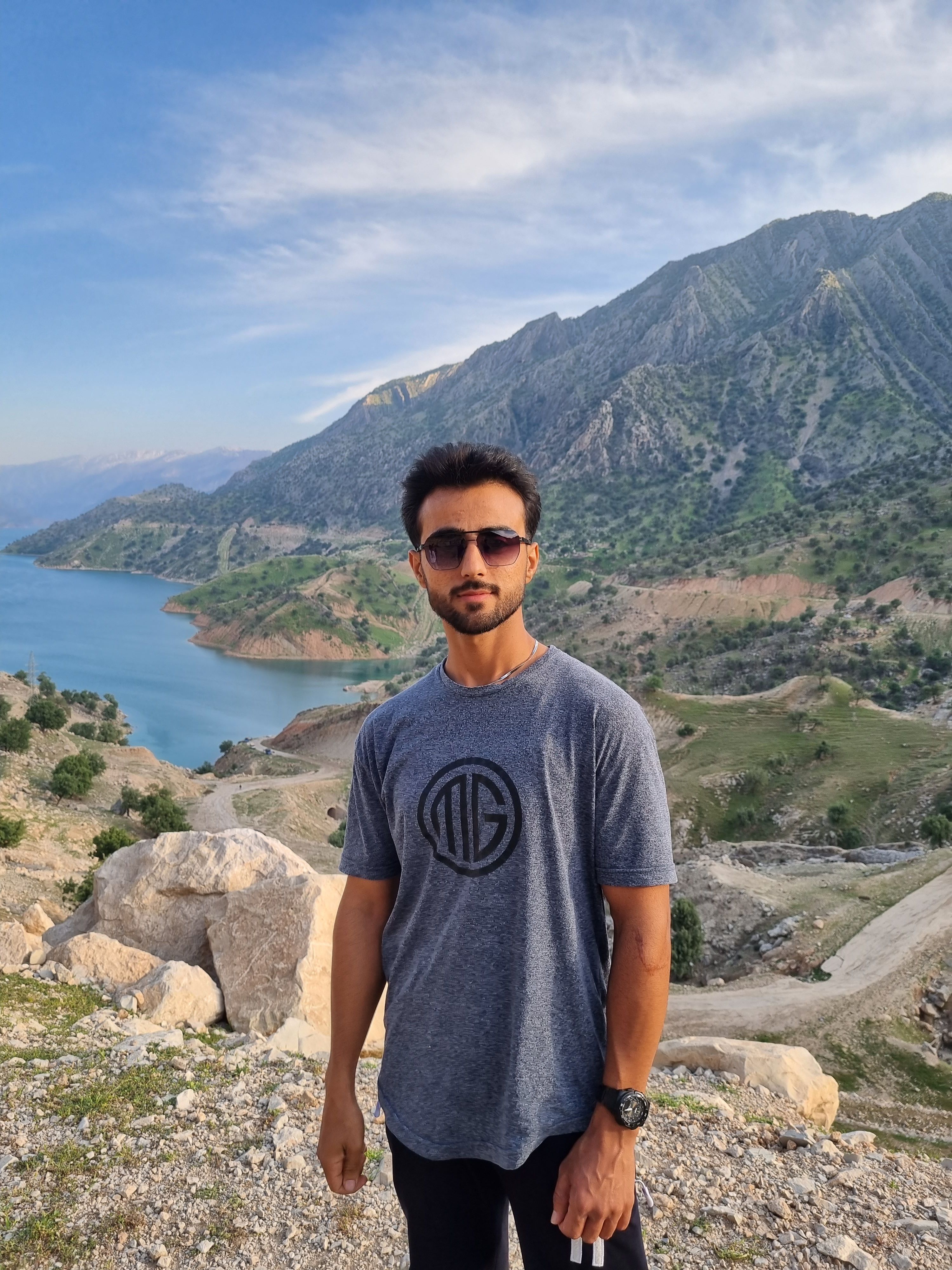 YASIN's Lens avatar