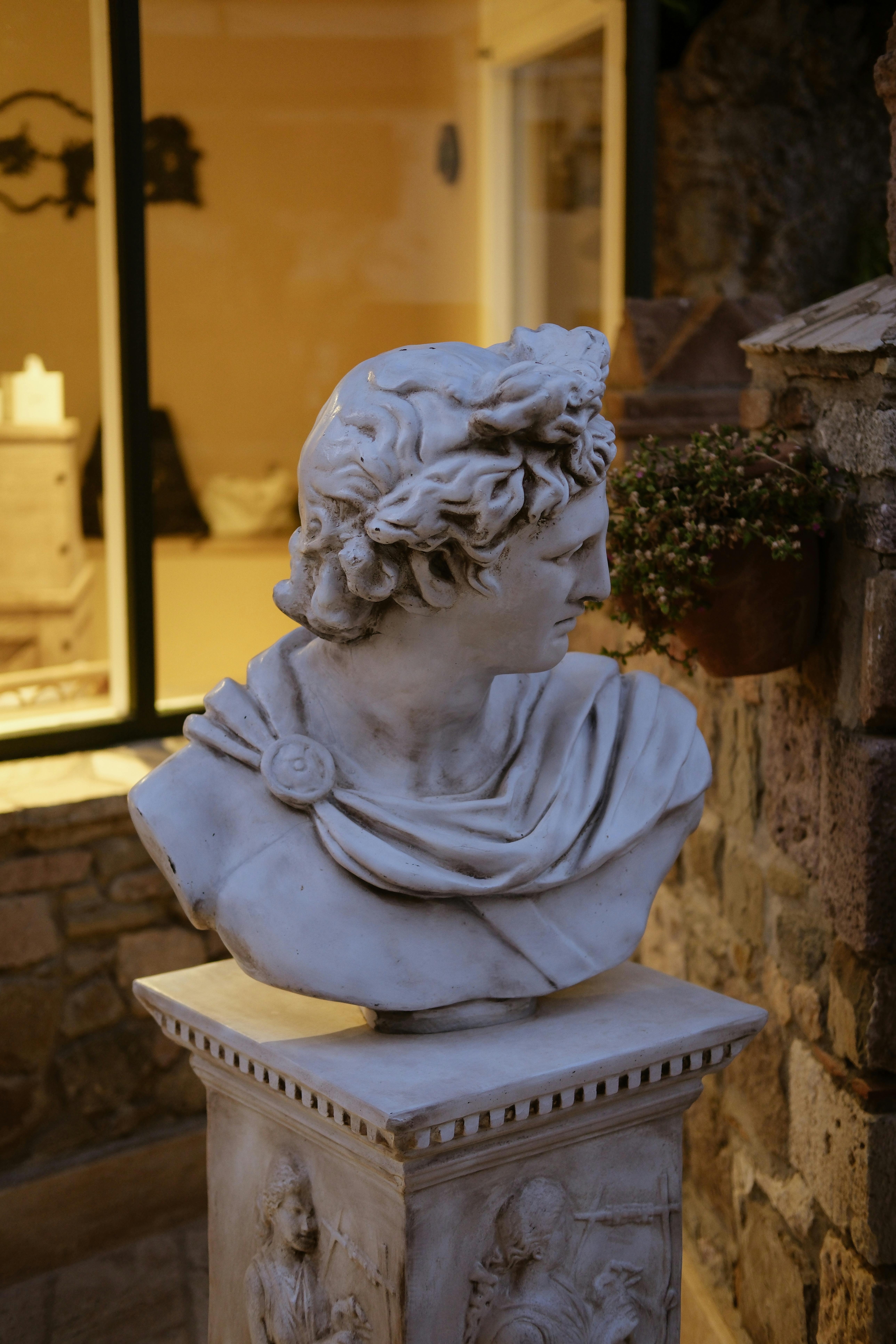 lisa (ytxaasa.lens) Lens social identity (.lens handle) PFP