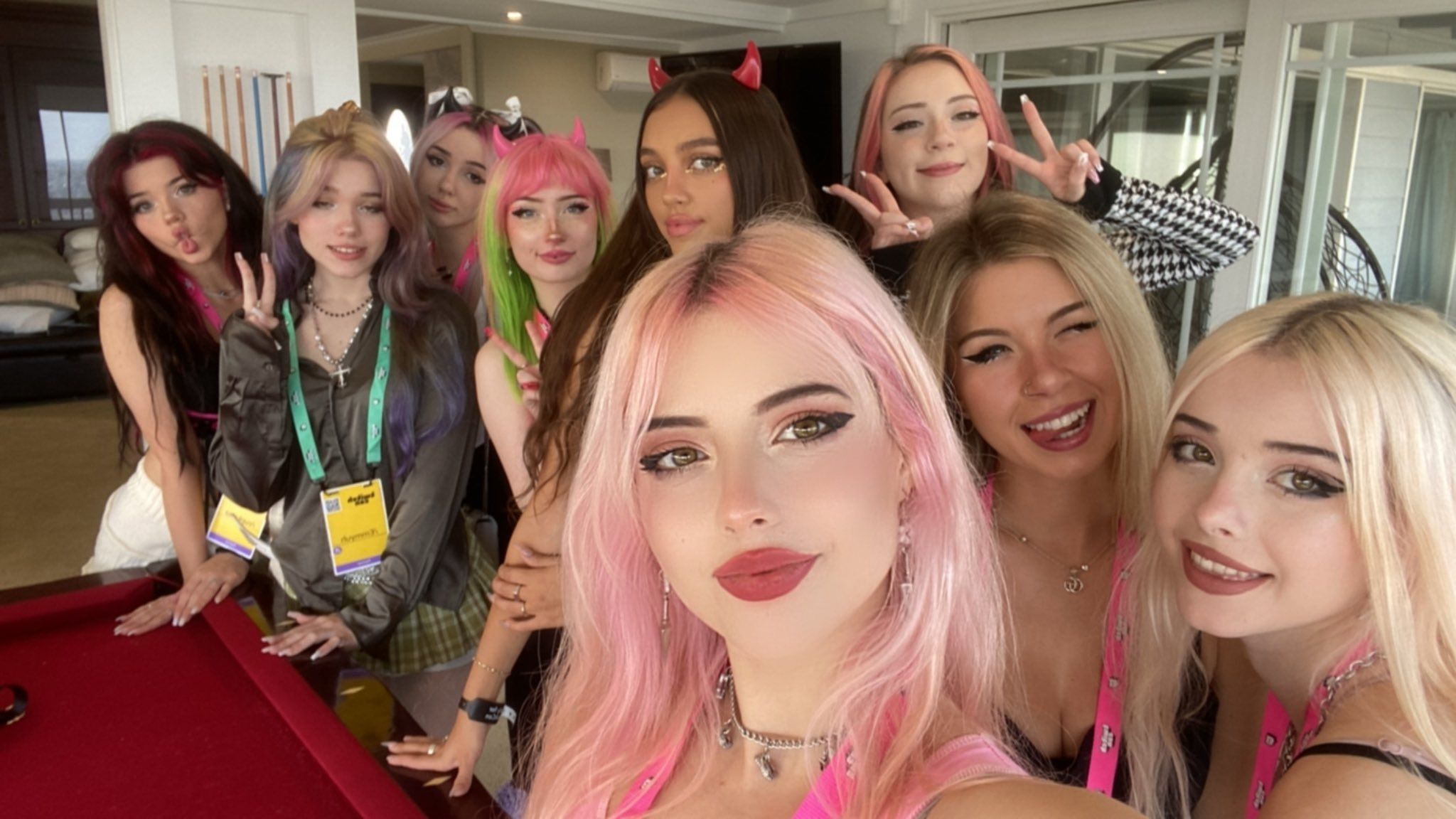 mia (miamiamiamia.lens) Lens social identity (.lens handle) PFP