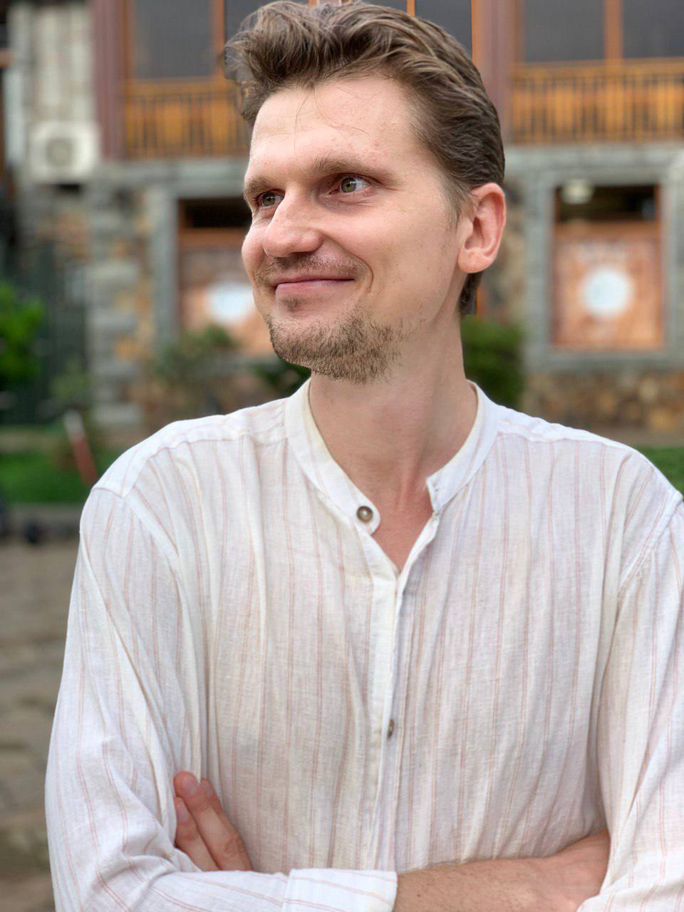 Bogdan (bananodessa.lens) Lens social identity (.lens handle) PFP