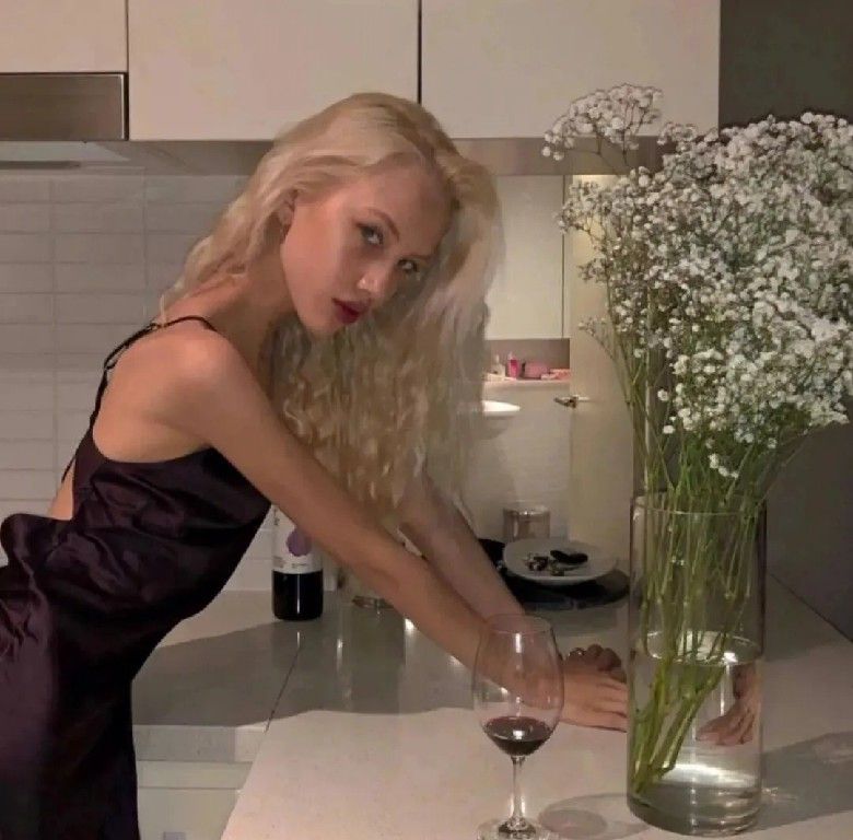 Benjamin Walker (benjaminwalker.lens) Lens social identity (.lens handle) PFP