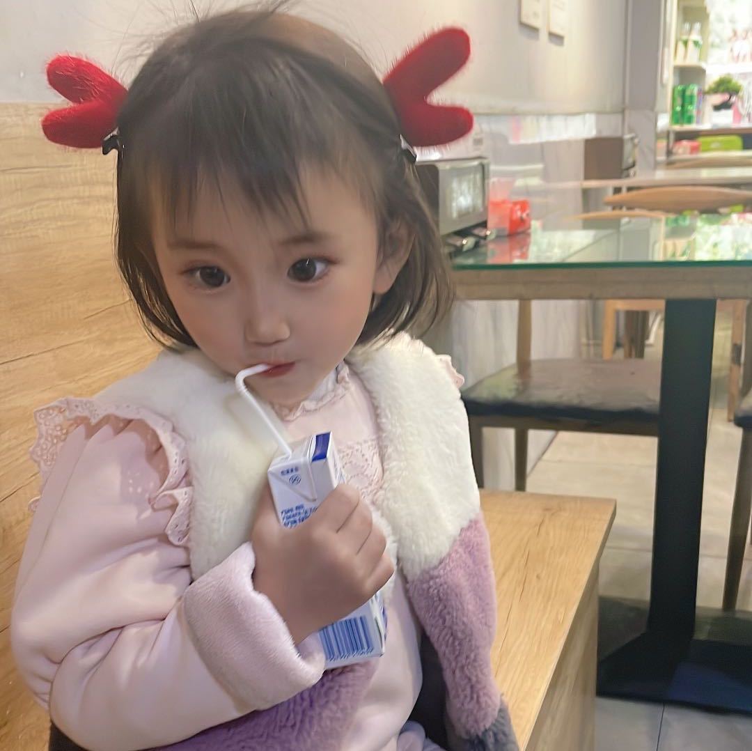 fsfthwtr258 (fgsrg784.lens) Lens social identity (.lens handle) PFP