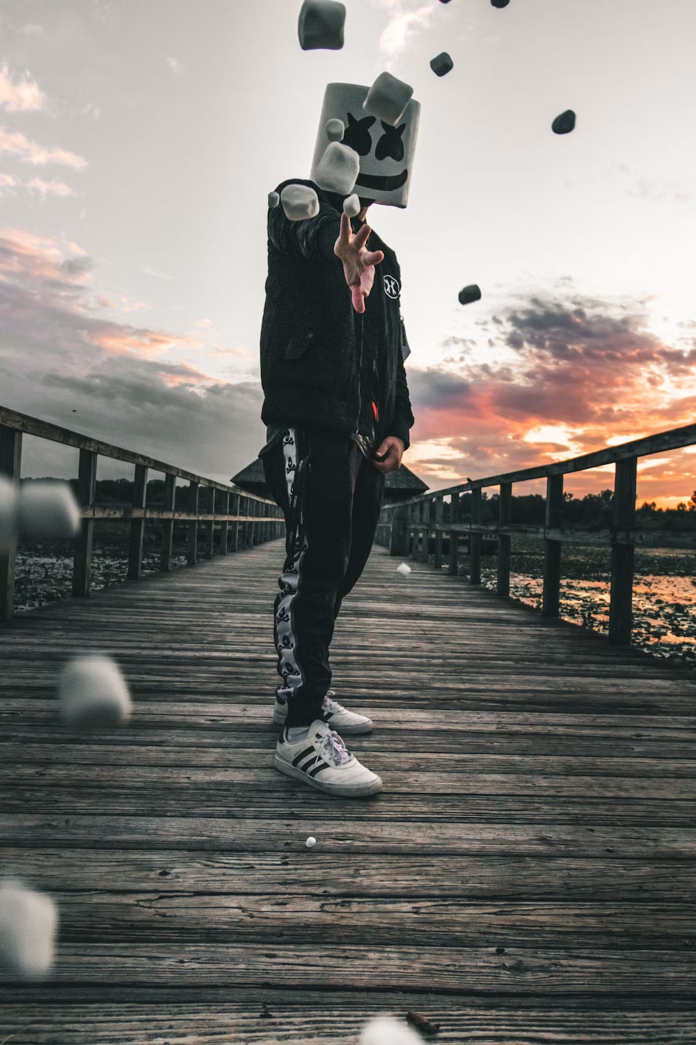 NoomPwt (prawutnoom.lens) Lens social identity (.lens handle) PFP