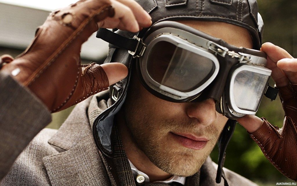 Dmitri (dmitych.lens) Lens social identity (.lens handle) PFP