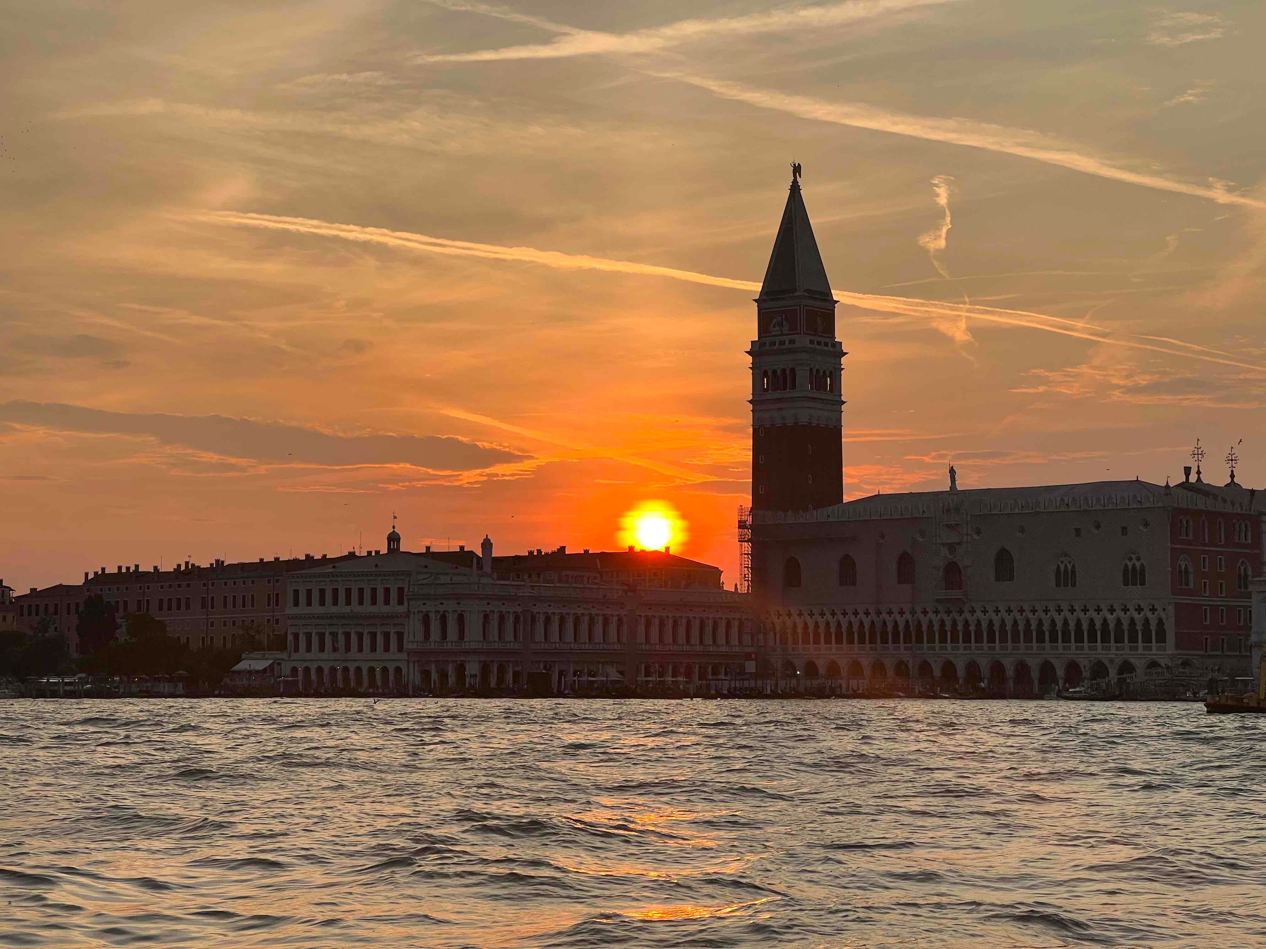 Great boat trip yesterday, here is St Mark’s Square & Doge’s Palace in Venezia, Italy 🇮🇹 