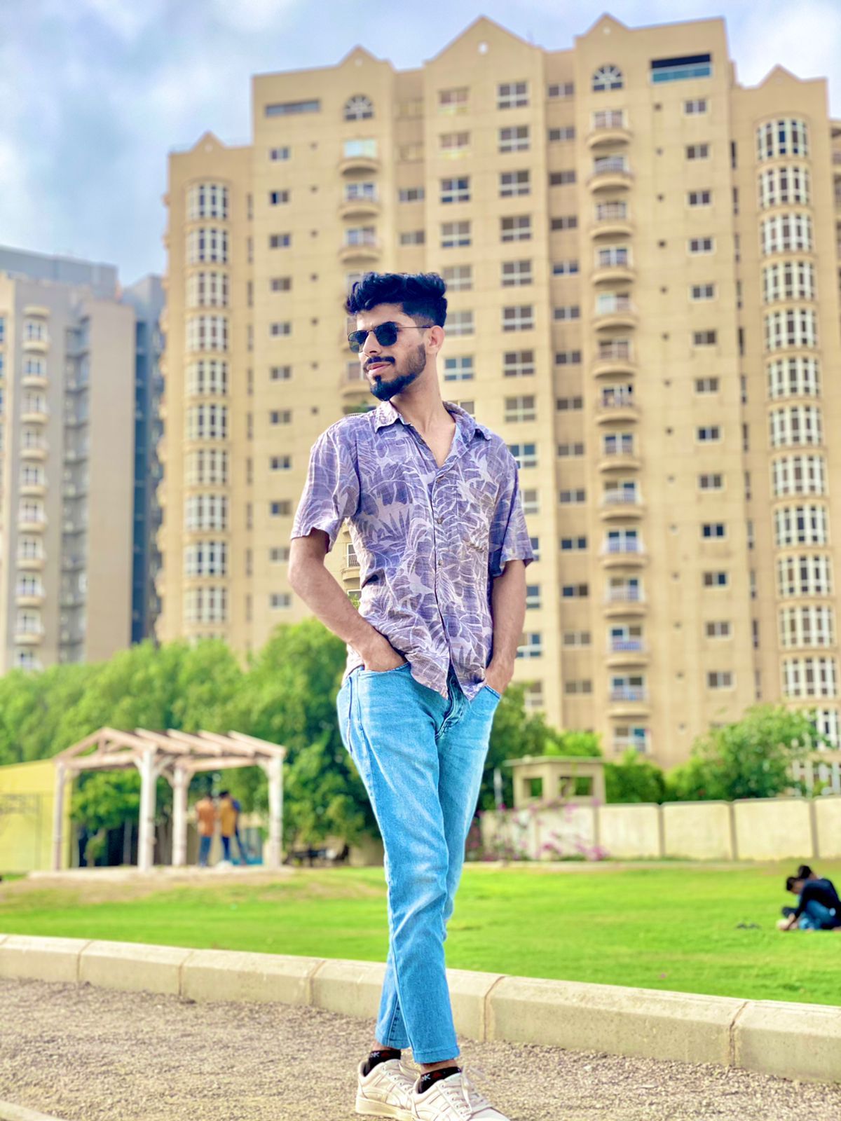 Raees Ahmed's Lens avatar