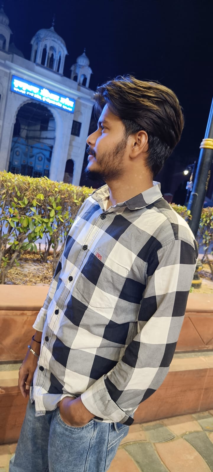 $iont.base.eth Basenames (.base.eth domains) based on ENS PFP