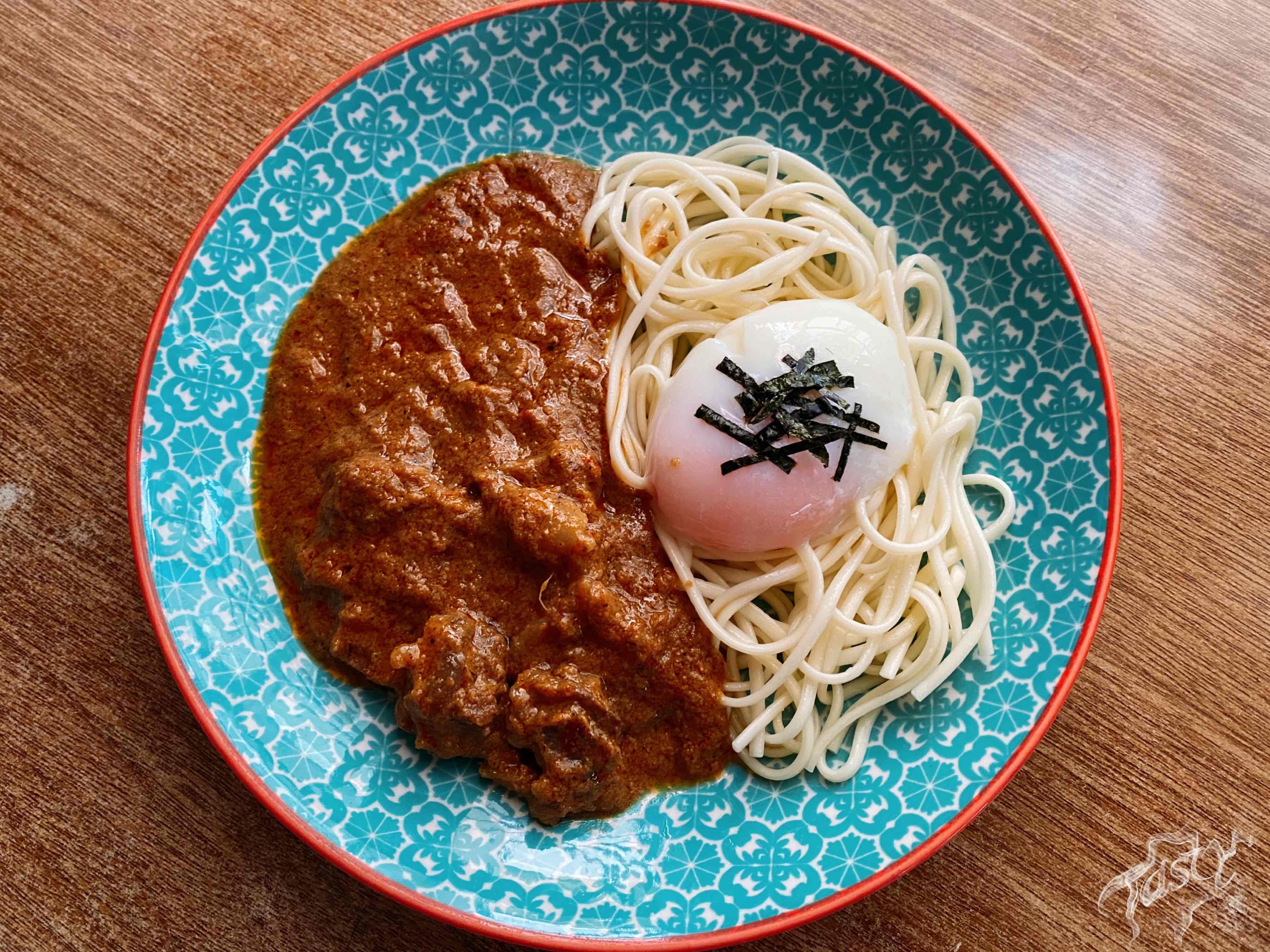 beef panang curry x soba 🥘

Have you tried panang curry?