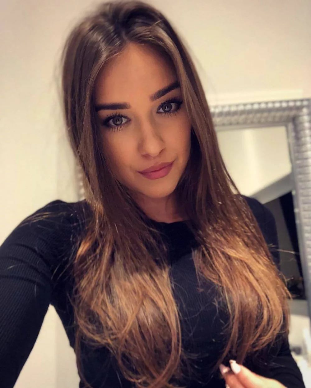 Elizabeth (elizabethwilson.lens) Lens social identity (.lens handle) PFP