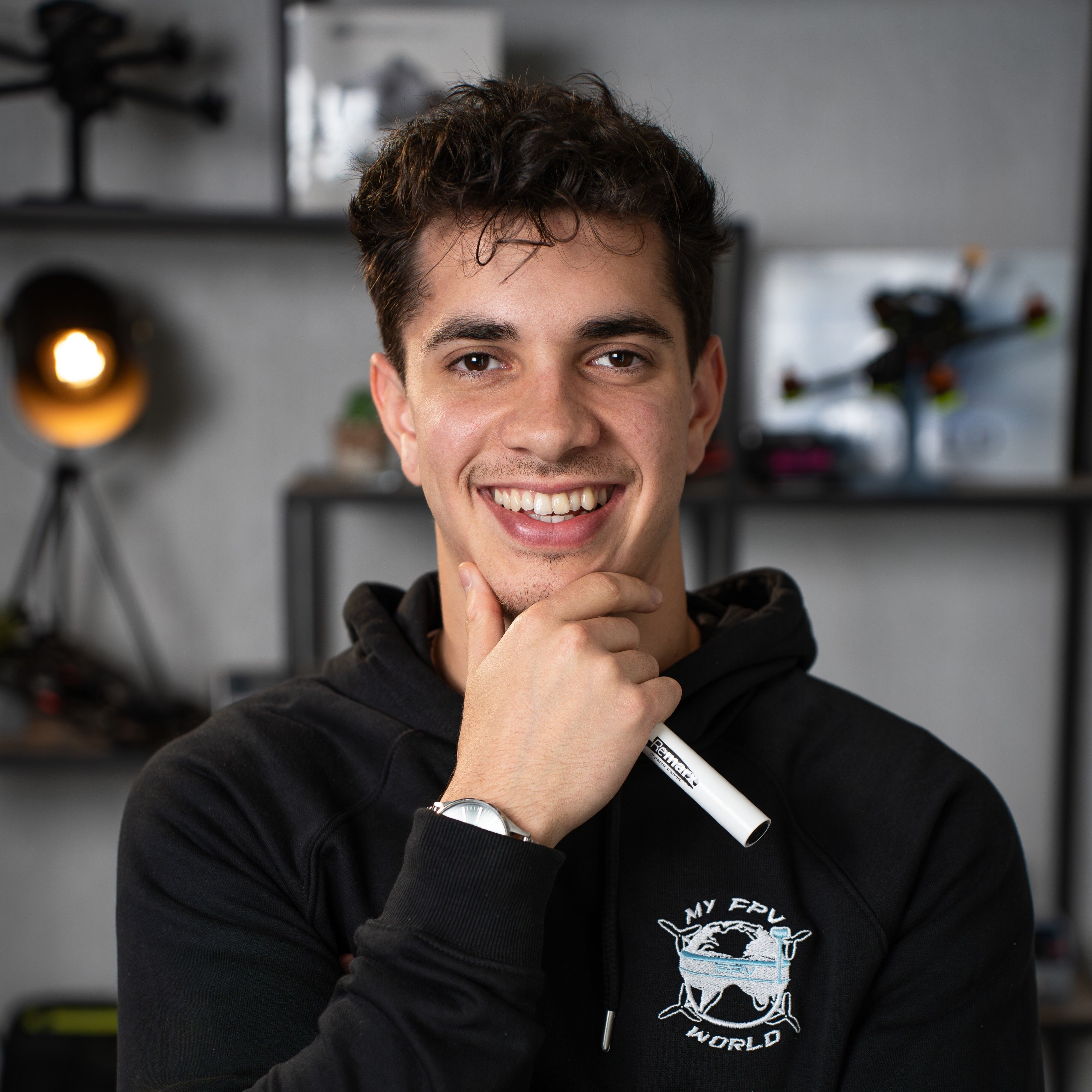 Francisco Inocentes (francis_pablo.lens) Lens social identity (.lens handle) PFP