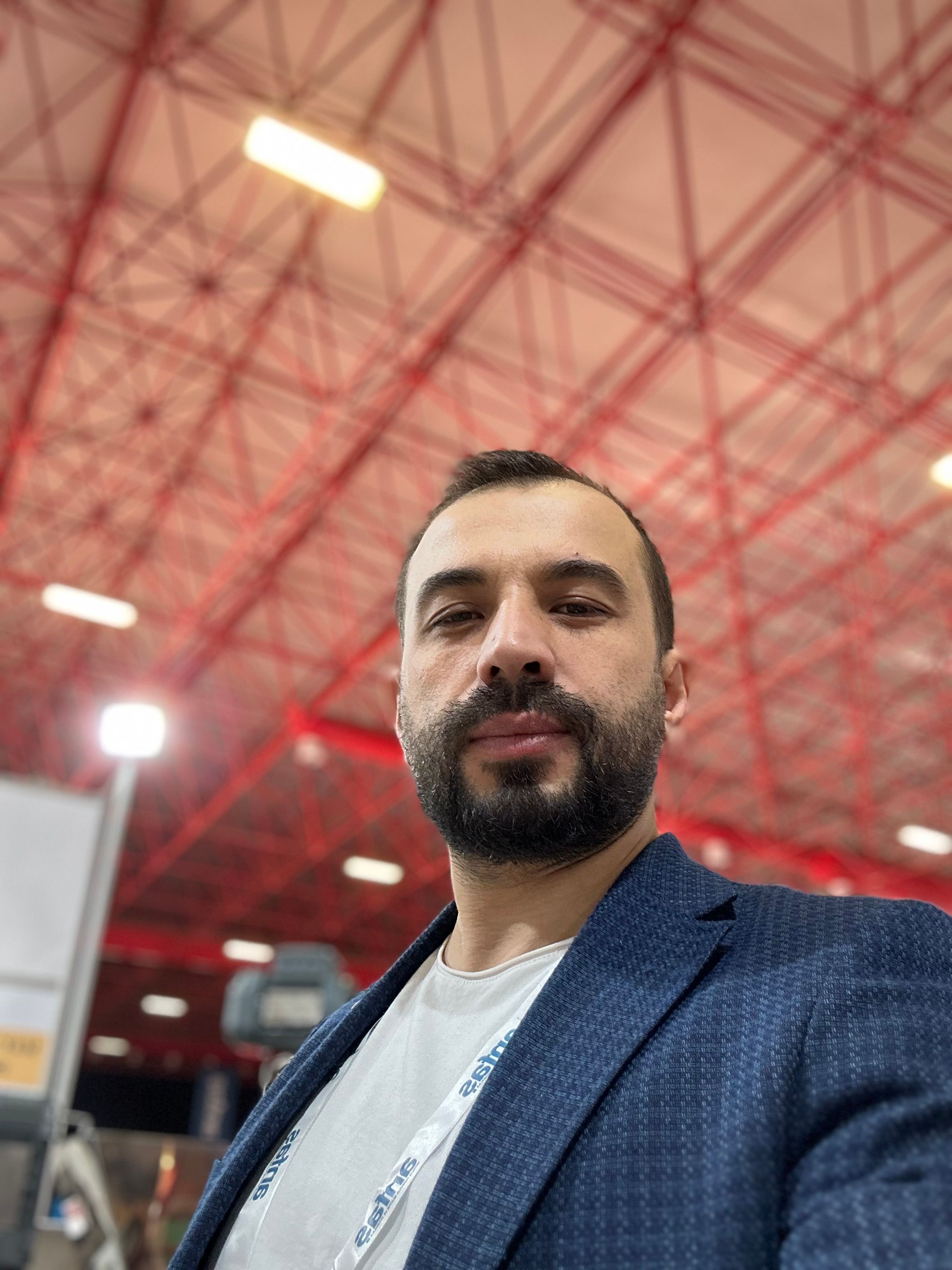 Murat Serbetci (muratserbetci.lens) Lens social identity (.lens handle) PFP