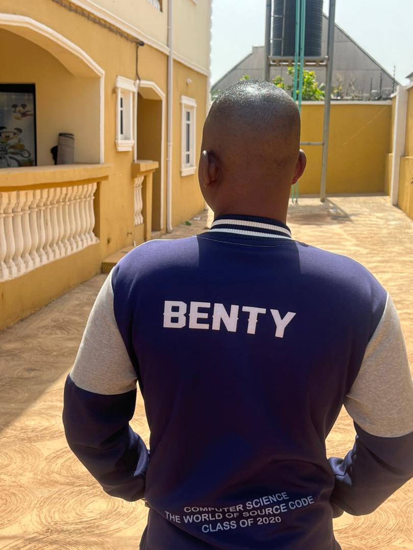 Balogun Sunday (fxstudio.lens) Lens social identity (.lens handle) PFP