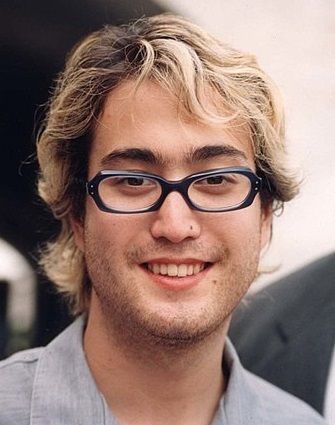 Lennon (lennon.lens) Lens social identity (.lens handle) PFP