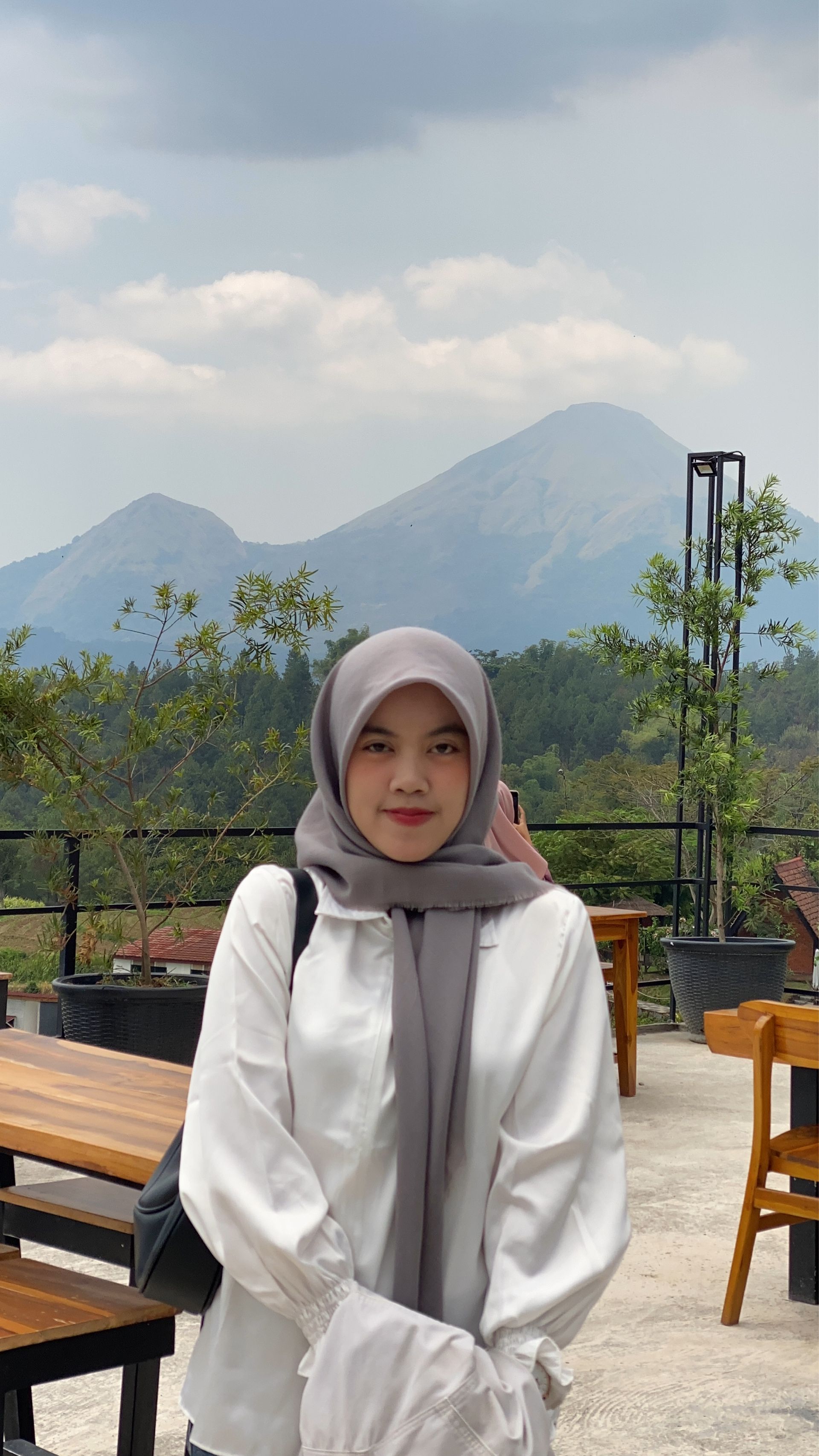 mulyatrp (mulyatrp.lens) Lens social identity (.lens handle) PFP