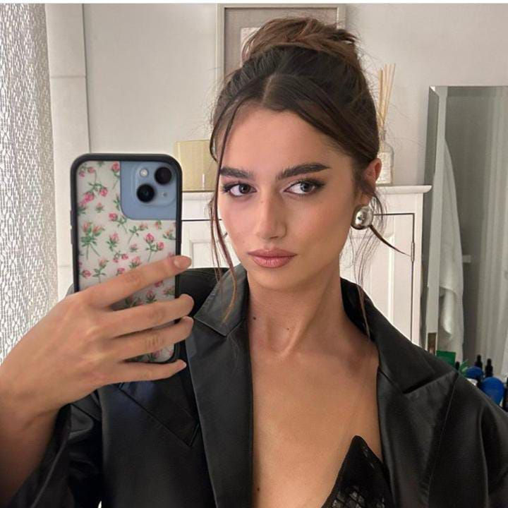 Sophia  ◱ ◱'s Lens avatar