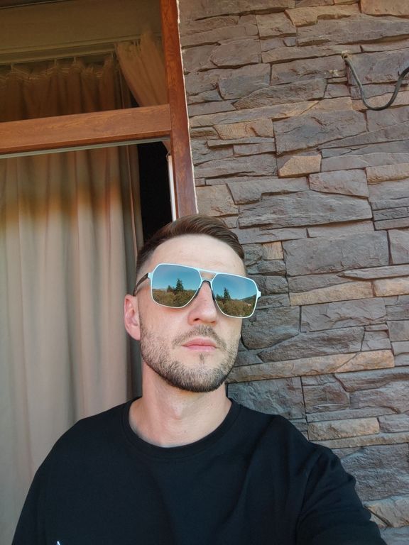Aleks's Lens avatar