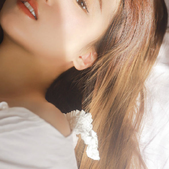 XiaoJie's Lens avatar