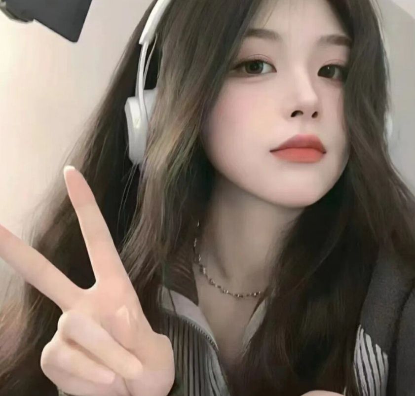 godli (godli.lens) Lens social identity (.lens handle) PFP