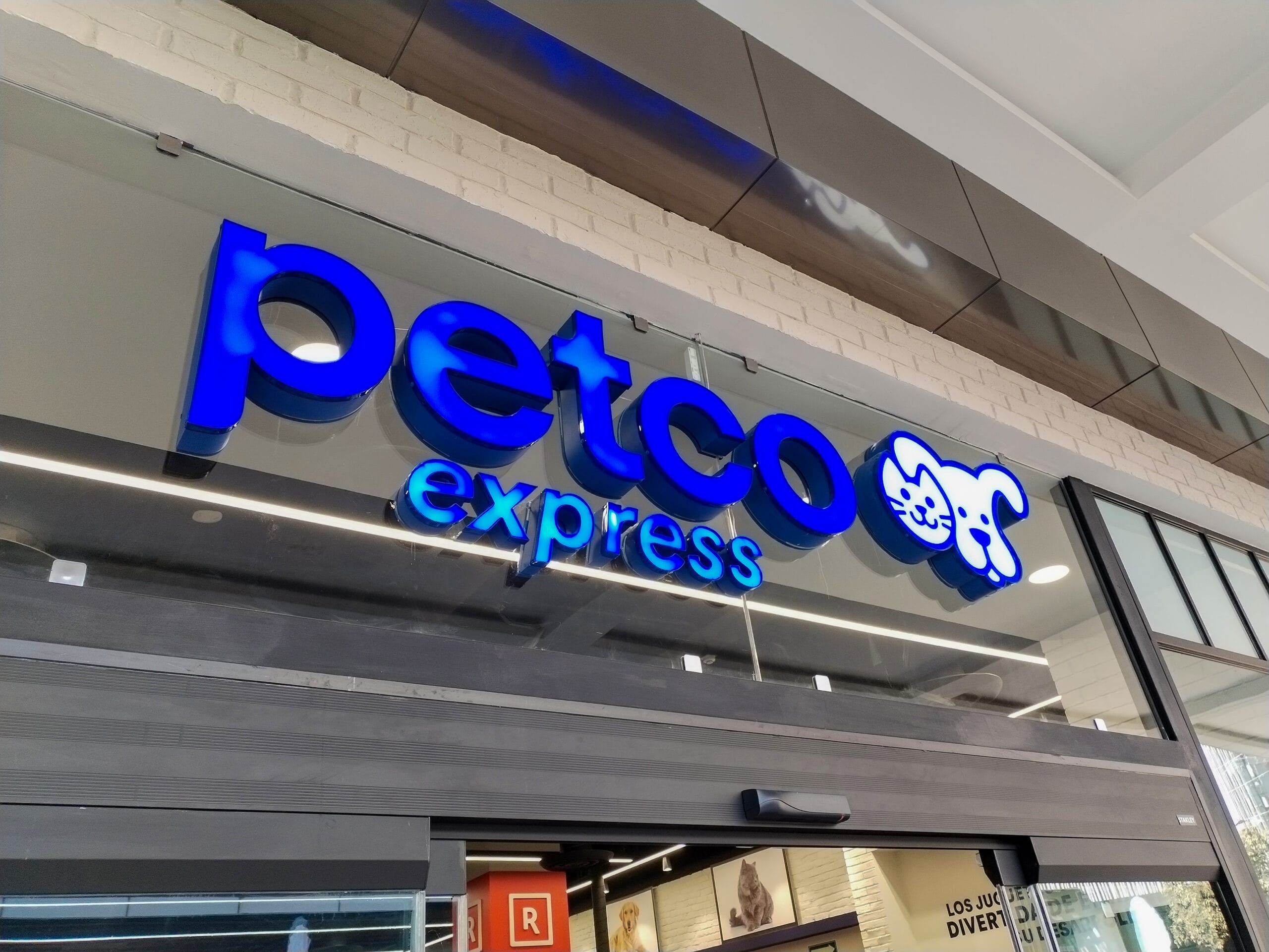 letero-de-acrilico-luminoso1