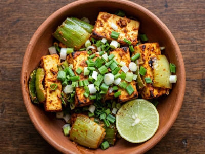 Paneer Tikka Hara Pyaz - Mains dish from EZGatherr catering menu