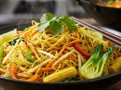 Veg Singapore Noodles  -Jain - Mains dish from EZGatherr catering menu