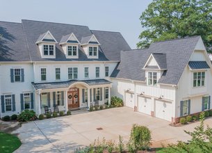 Gorgeous Entertainer's Dream On Shores Of Lake Norman